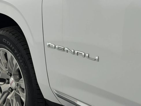Used 2024 GMC Yukon XL Denali w/ Advanced Technology Package RWD image 51