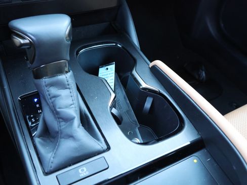 Used 2024 Lexus ES 350 Ultra Luxury image 30