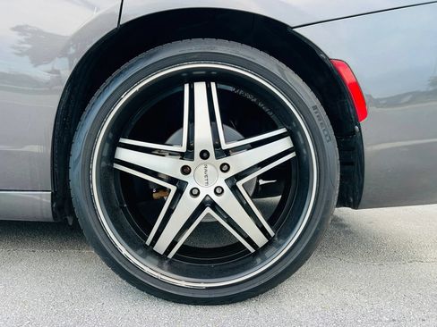 Used 2018 Dodge Charger R/T RWD image 10