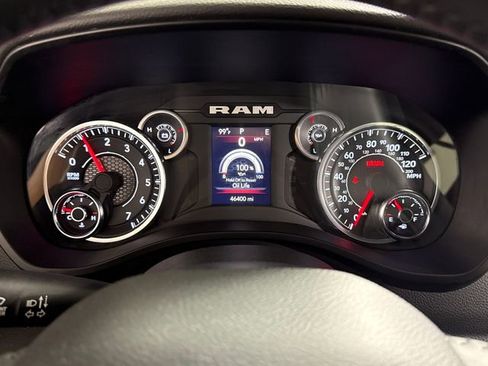 Used 2023 RAM 1500 Big Horn AWD/4WD image 30