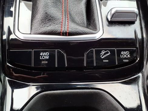Used 2024 Jeep Compass Trailhawk AWD/4WD image 7