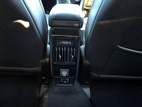 Used 2025 Jeep Compass Limited image 24