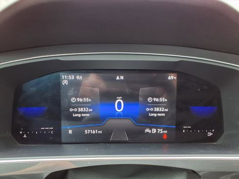 Used 2023 Volkswagen Tiguan SE image 27