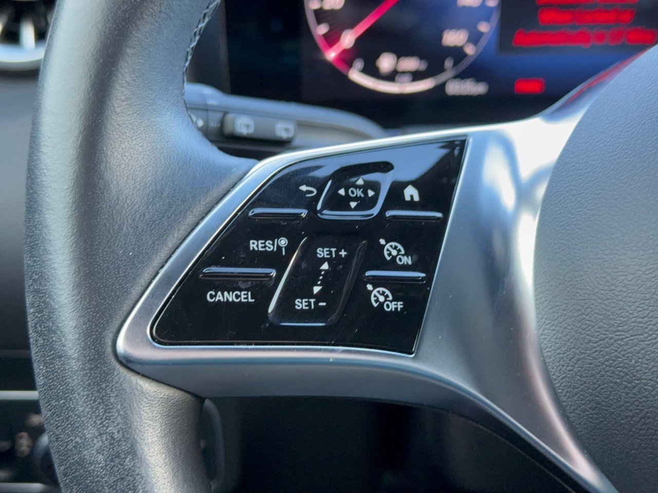 Certified 2025 Mercedes-Benz GLA 250 image 18