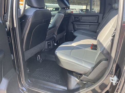 Used 2024 RAM 3500 Tradesman w/ Chrome Appearance Group AWD/4WD image 20