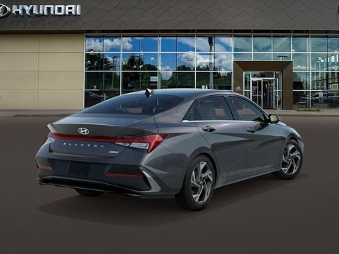 New 2026 Hyundai Elantra Limited FWD image 4