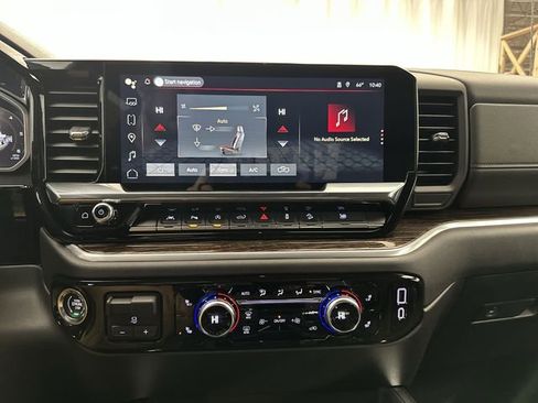 New 2026 GMC Sierra 1500 Elevation w/ Elevation Premium Package AWD/4WD image 18