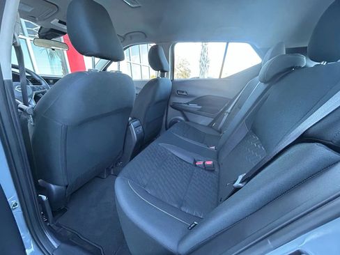 Used 2024 Nissan Kicks SV image 17