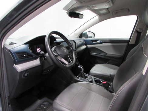 Used 2024 Volkswagen Taos SE AWD/4WD image 13