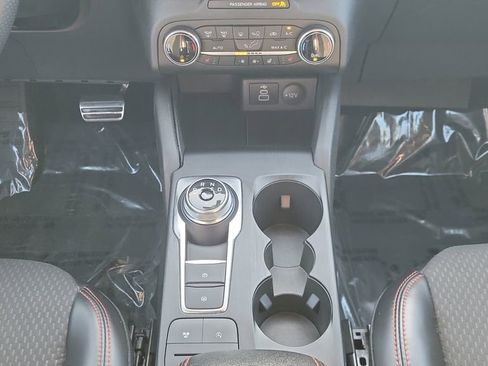 Used 2024 Ford Escape ST-Line AWD/4WD image 14