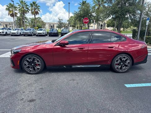 Used 2025 BMW i5 eDrive40i w/ M Sport Package RWD image 2