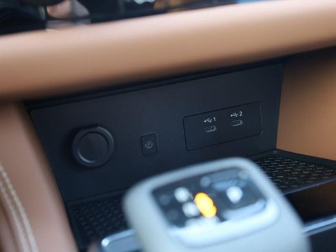New 2026 Nissan Pathfinder Platinum AWD/4WD image 13