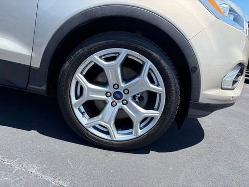 Used 2018 Ford Escape Titanium FWD image 8
