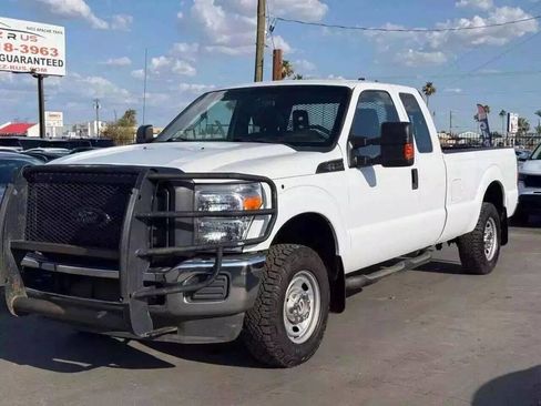 Used 2016 Ford F250 XL w/ Power Equipment Group image 2