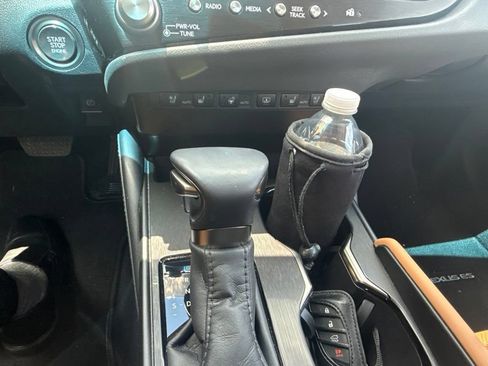 Used 2025 Lexus ES 350 w/ Technology Package FWD image 24