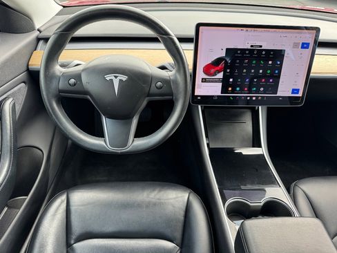 Used 2019 Tesla Model 3 Standard Range Plus image 22