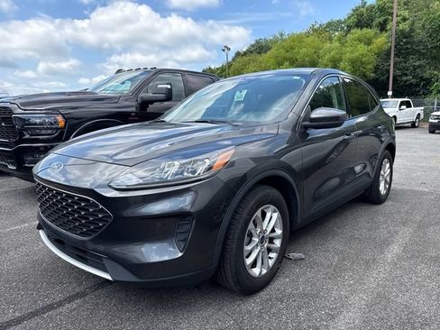 Certified 2020 Ford Escape SE FWD image 1