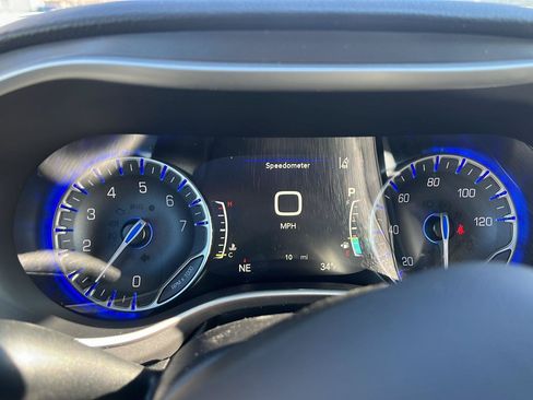 New 2026 Chrysler Pacifica Select AWD/4WD image 14