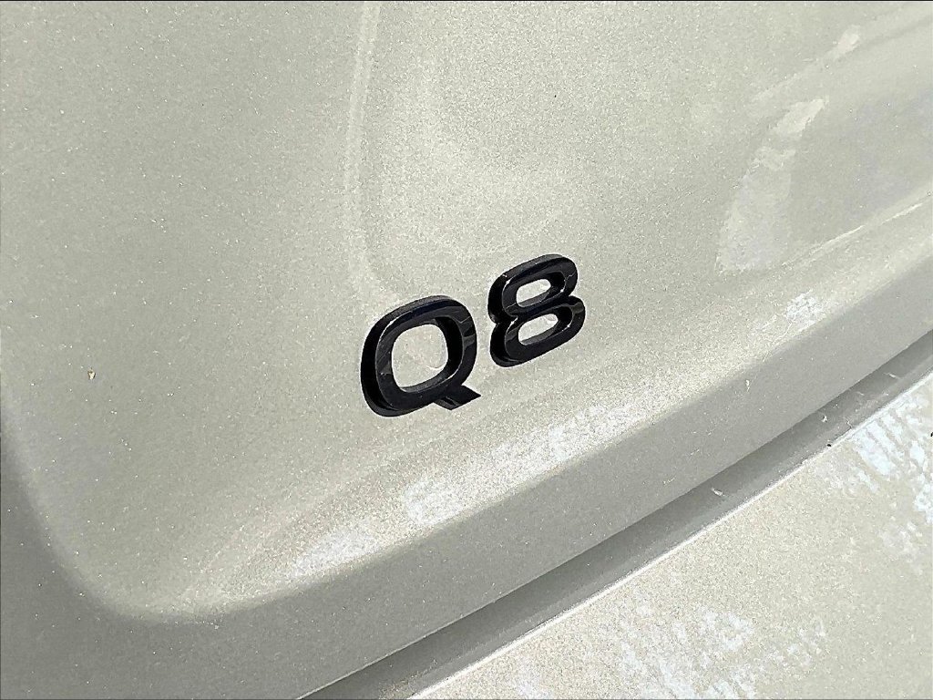 Used 2024 Audi Q8 e-tron Premium Plus w/ Premium Plus Package AWD/4WD image 26