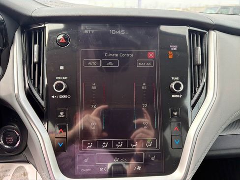 Used 2025 Subaru Outback Premium image 21