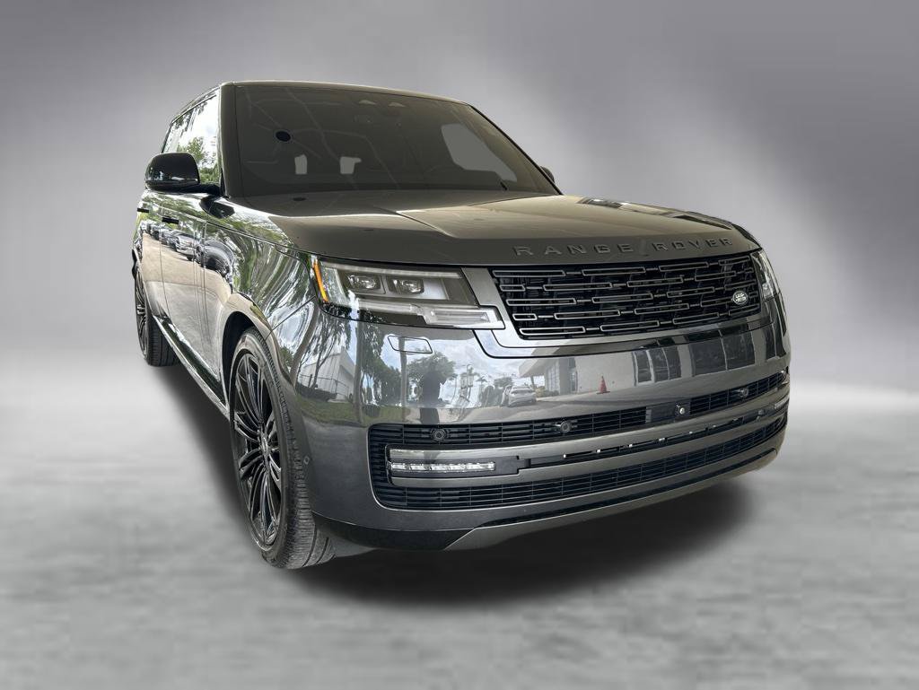 Used 2025 Land Rover Range Rover Long Wheelbase SE AWD/4WD image 2