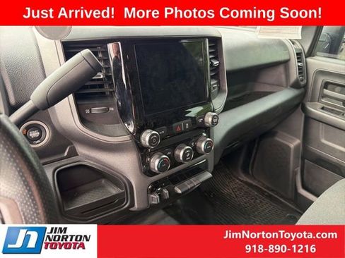 Used 2024 RAM 2500 Tradesman w/ Chrome Appearance Group image 13