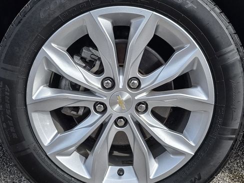 Used 2022 Chevrolet Malibu LT FWD image 30