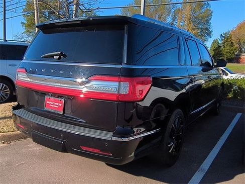 Used 2021 Lincoln Navigator L Reserve image 5