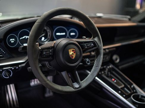 Used 2021 Porsche 911 GT3 RS image 9