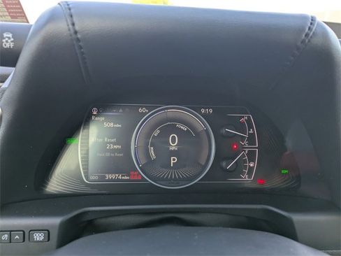 Used 2021 Lexus ES 300h w/ Premium Package image 28