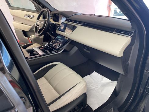 Used 2021 Land Rover Range Rover Velar R-Dynamic S AWD/4WD image 8