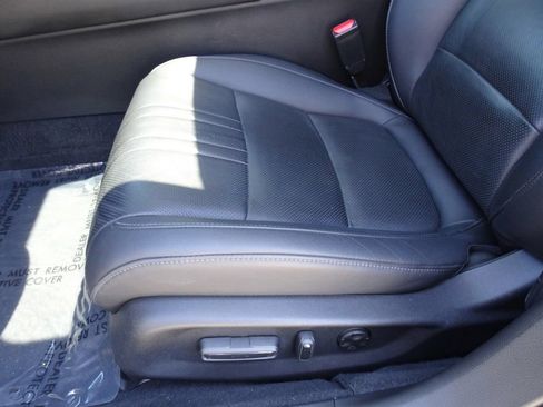 Used 2021 Honda Accord Touring image 9
