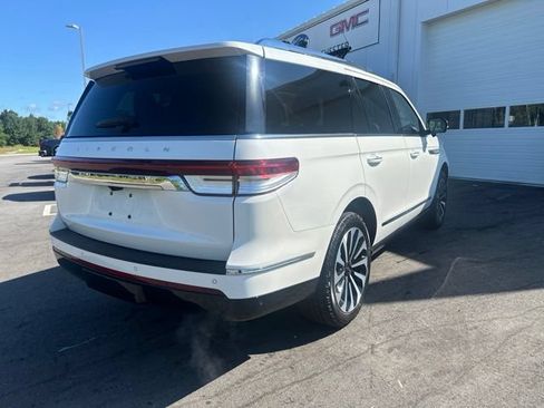 Used 2024 Lincoln Navigator Reserve AWD/4WD image 5