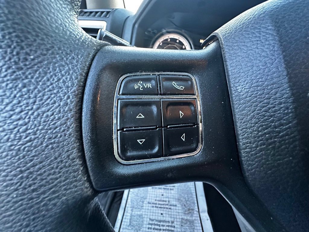 Used 2019 RAM 1500 Classic SLT AWD/4WD image 22