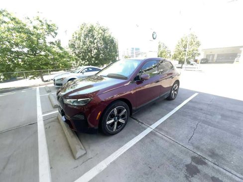 Used 2024 BMW iX xDrive50 w/ Premium Package AWD/4WD image 1