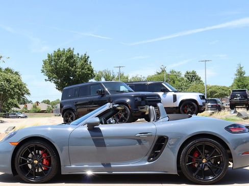 Used 2017 Porsche 718 Boxster S image 8