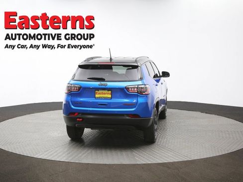 Used 2023 Jeep Compass Trailhawk AWD/4WD image 38