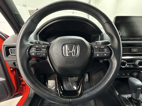 Used 2025 Honda Civic Sport image 16