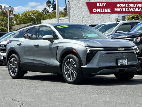 Used 2026 Chevrolet Blazer EV LT FWD image 1