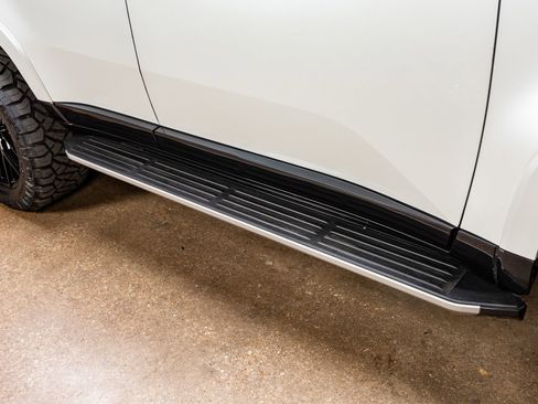 Used 2024 Lexus GX 550 550 Luxury image 13