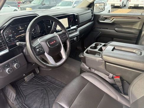 Used 2024 GMC Sierra 1500 SLT image 12