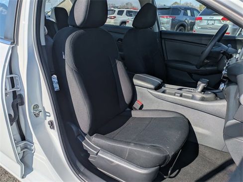 Used 2024 Nissan Sentra S w/ Lighting Package image 32