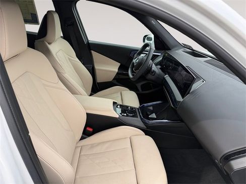 Certified 2026 BMW X3 xDrive30 w/ Premium Package image 15