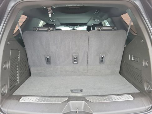 Used 2021 Chevrolet Tahoe RST w/ Luxury Package image 32