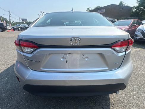 Used 2023 Toyota Corolla LE FWD image 6