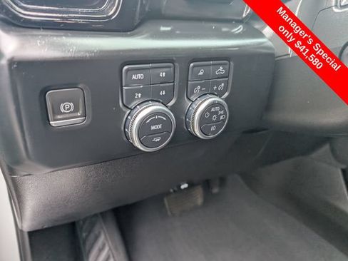 Used 2024 GMC Sierra 1500 AT4 w/ Technology Package AWD/4WD image 17