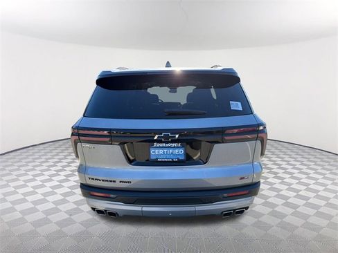 Certified 2024 Chevrolet Traverse Z71 w/ Enhanced Driving Package image 6