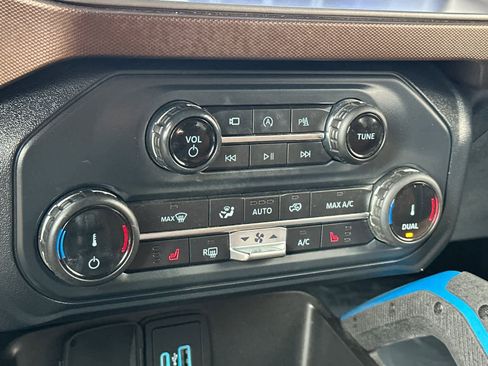 Used 2022 Ford Bronco Outer Banks image 22