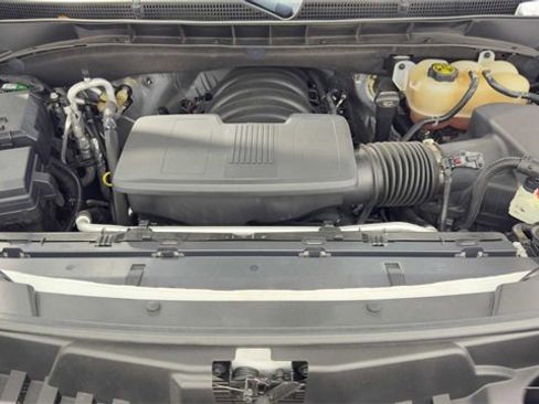 Used 2022 Cadillac Escalade ESV Premium Luxury image 39