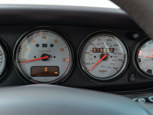 Used 1997 Porsche 911 Carrera 4S AWD/4WD image 25